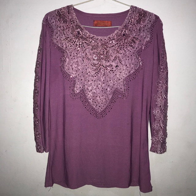 M's [ PRELOVED ] Baju Blus / Blouse Wanita dengan Renda