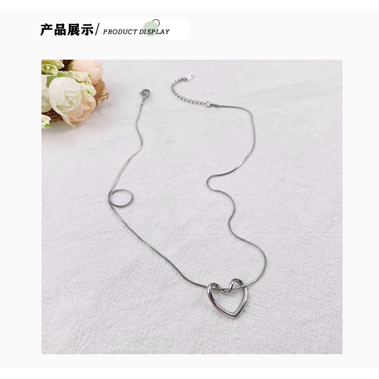 Jepang dan Korea gaya sederhana hollow jantung kalung wanita temperamental gaya dingin kalung in Tre