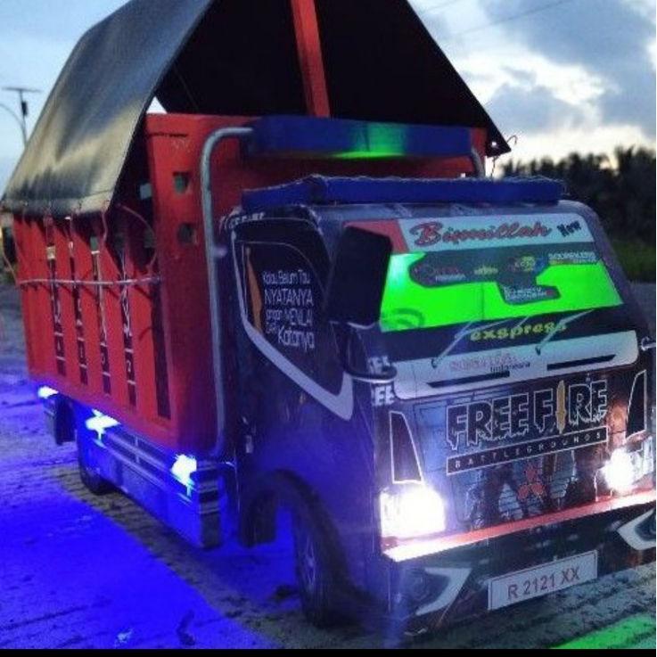 Modern.. Truk OLENG Jumbo 55 CM MINIATUR TRUK KAYU MURAH  BISA Oleng Belok full lampu dan terpal tre