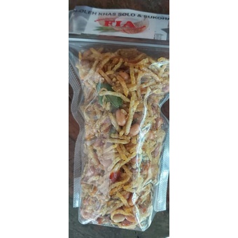 

Mustofa (Stik teri kacang balado)