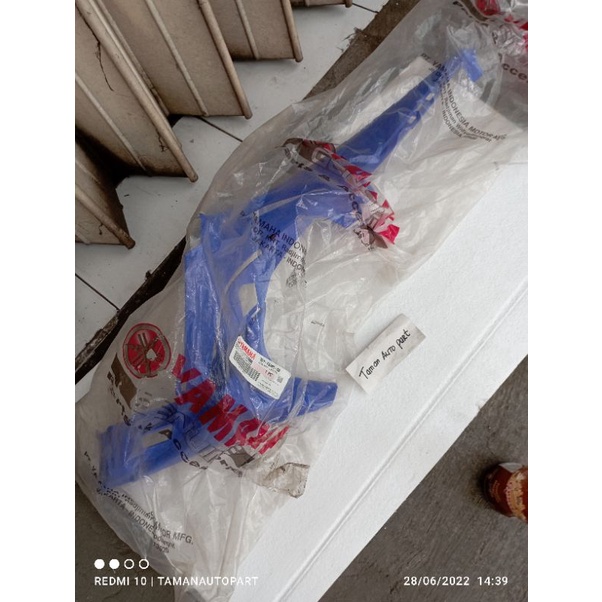 SAMBUNGAN DEK BAWAH BIRU KIRI JUPITER Z1 ORI 1DY-F8385-30