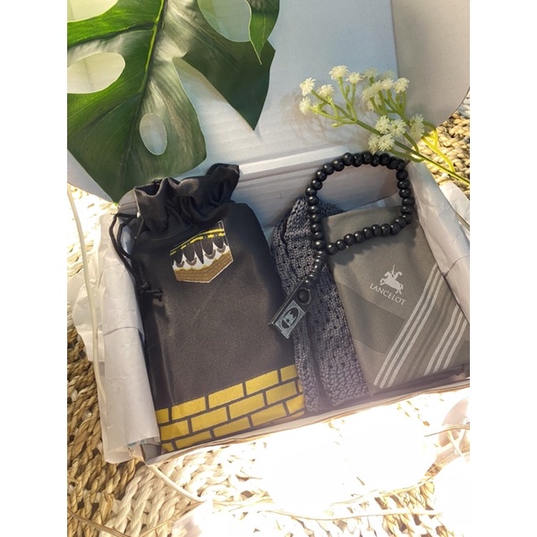 

Kado cewek / kado cowok / hampers ulang tahun