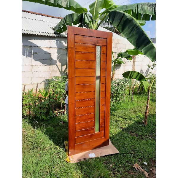 Pintu kusen rumah