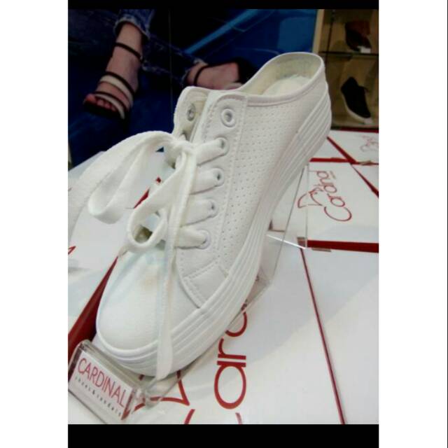  Sepatu  Sneakers  Sepatu  Cardinal  Wanita