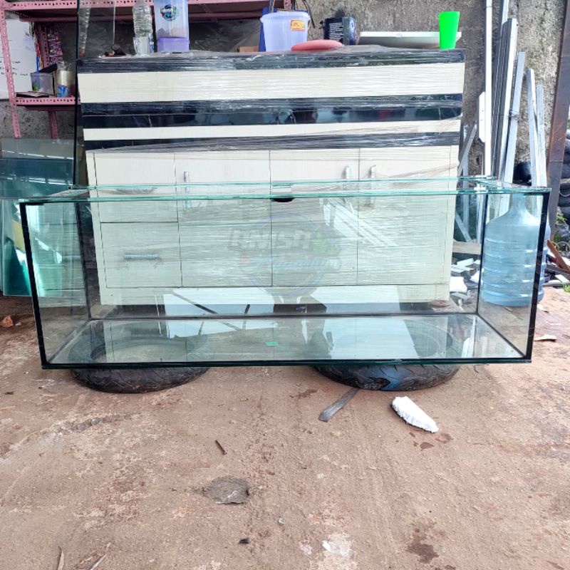 Jual AQUARIUM 150X50X50 FULL KACA 10MM FULL POLOS LEM HITAM | Shopee ...