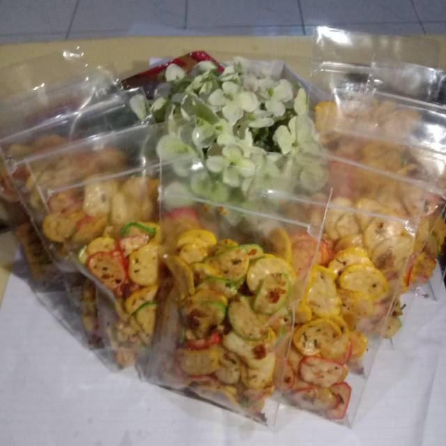 

Krupuk seblak kering