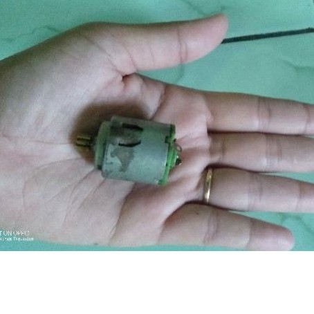 Dinamo copotan mobil remot bulat gear kuningan