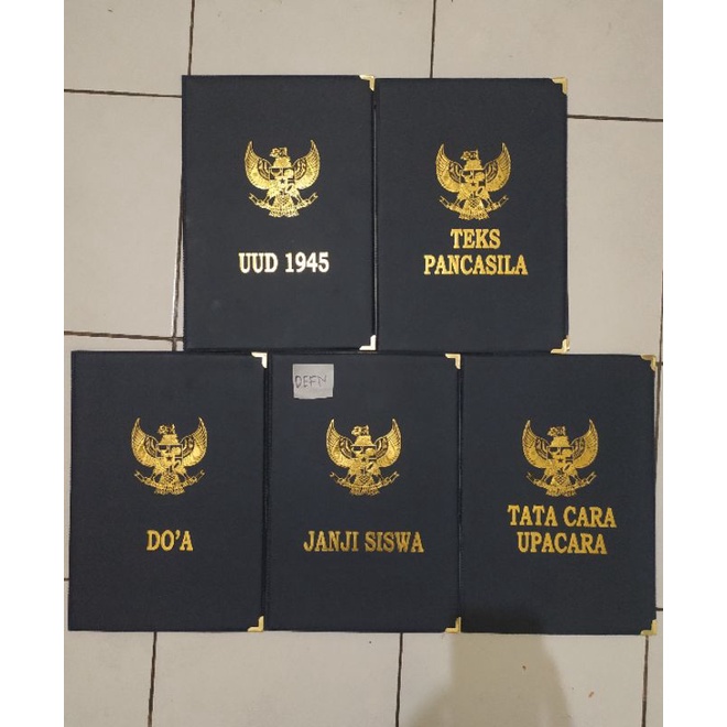 

Grosir/ 5 Map Upacara bendera ada teks nya/map kulit sintetis