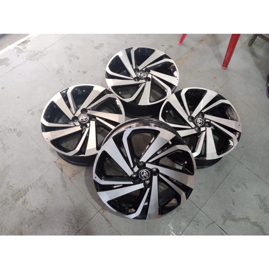 Velg Mobil Seken Ring 17 Lubang 4 Copotan STD RAIZE R17X6 4X100 ET40