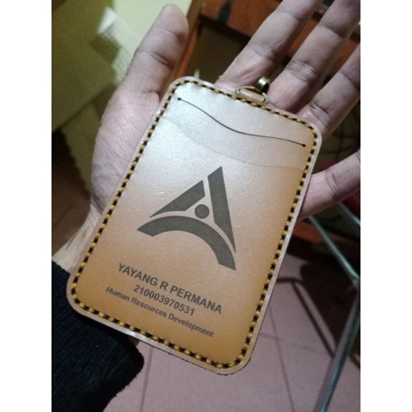 

NAME TAG ID CARD/GANTUNGAN ID CARD/LANYARD ID CARD/ID CARD HOLDER KULIT ASLI CUSTOM LOGO