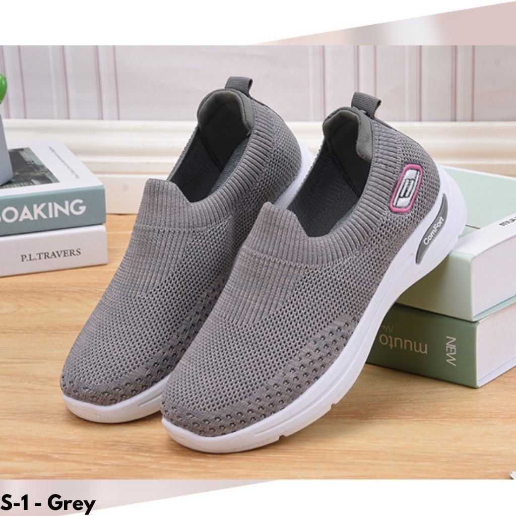 Gypsy - Ultra Sepatu Sneakers Runner Wanita Slip On Import Hitam Sneaker Grey Snakers Korea Seoatu Snekers Cewek Snikers Snackers Kasual Flatshoes XS1