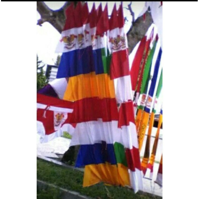 Umbul umbul bendera ( 20pcs)spanduk zig zag warna warni 8  dan 10 mata