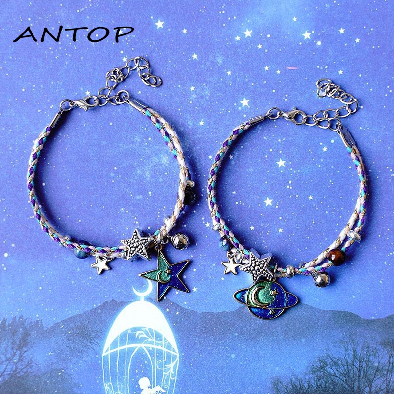 Gelang Rantai Dengan Charm Bentuk Planet Bulan Bintang Untuk Wanita