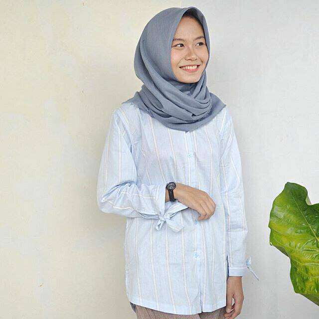 

ZAHRA STRIPE BLUE/WHITE PITA