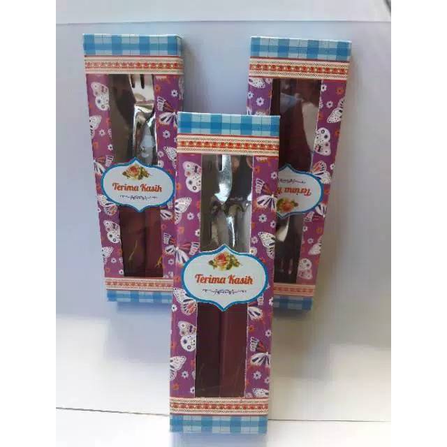 Souvenir garpu sendok box cantik