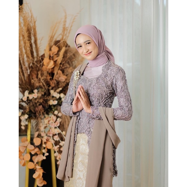 Kebaya kutu baru Lilac
