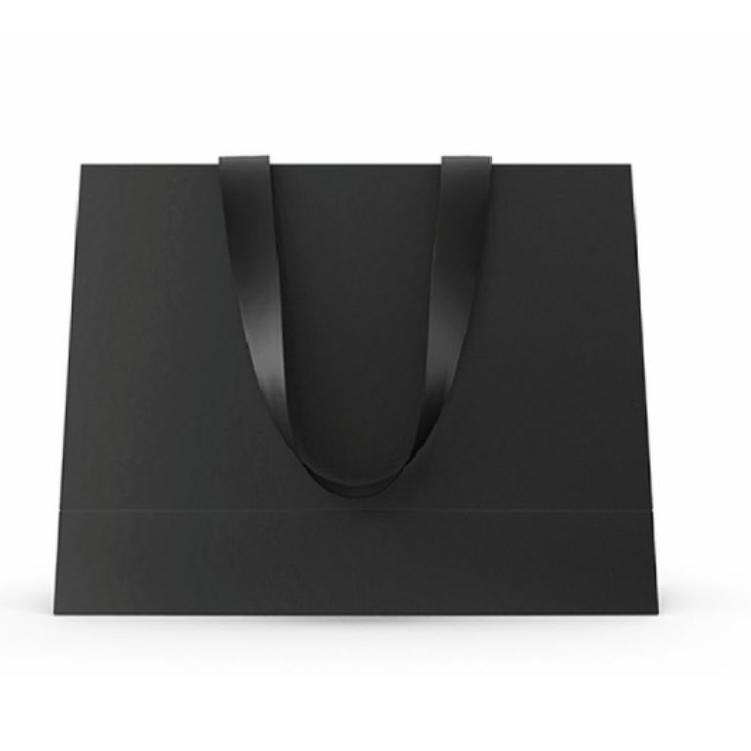 

SALE!! PREMIUM PAPERBAG SUPER BLACK 29 X 10 X 26 cm . BLACK HANDLE . UMKM GIFT