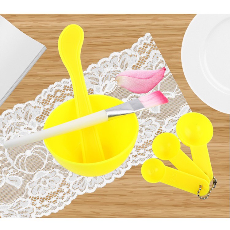 418209 - DIY 4 IN 1 MASK BOWL DENGAN KUAS DAN STIK / MANGKOK MASKER KOSMETIK 4 IN 1 / MANGKOK MASKER