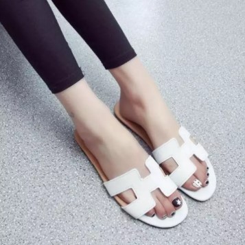 Sandal Teplek Wanita