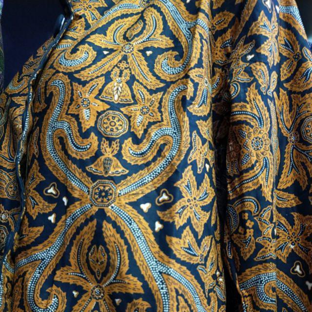 Batik Blouse Wanita Motif Elegant Untuk Kantor Kekinian