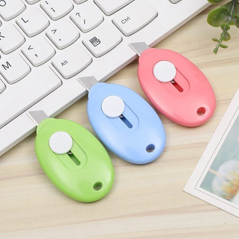 Bundara.id Pr-833 Pisau Travel mini/ Cutter Mini Unik E313 Pisau Kecil Portable Bentuk Oval Travel Size Import