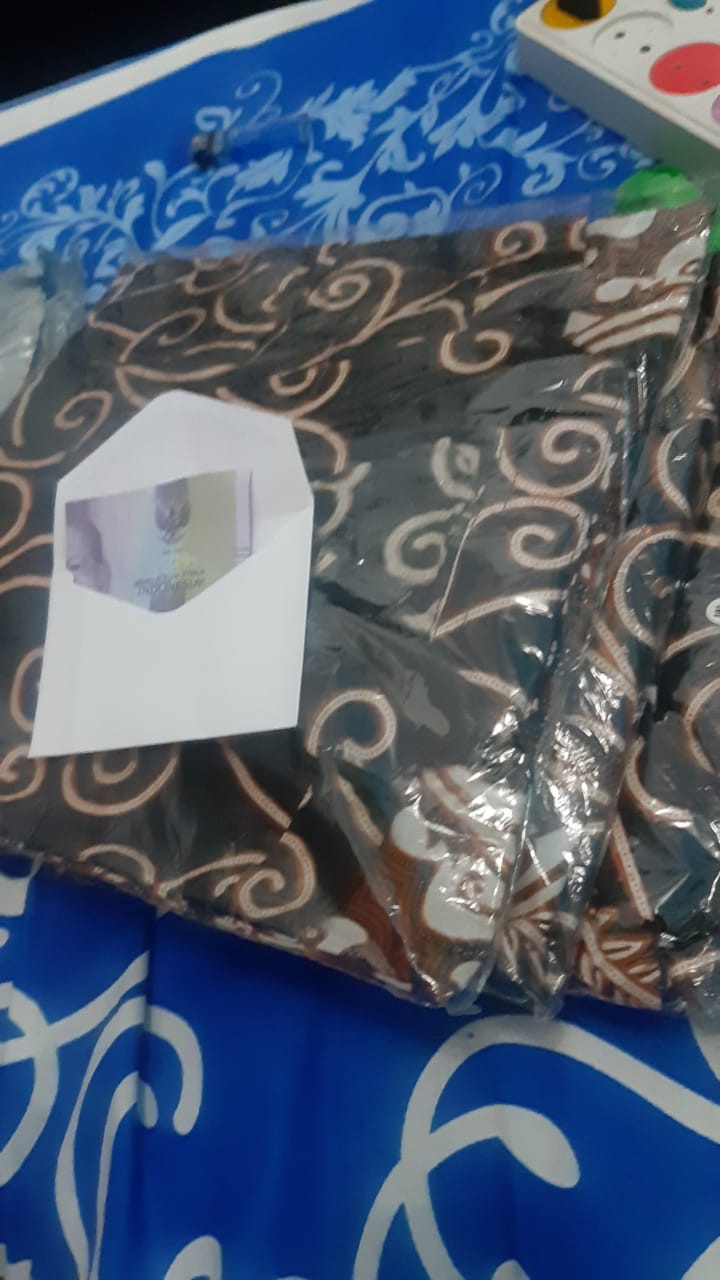 Batik Couple Keluarga Sania Ruffle Ori Ndoro Jowi Dnt Motif Kujang Putih