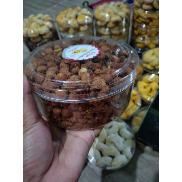 

kacang disco.gurih renyah dan enak ya