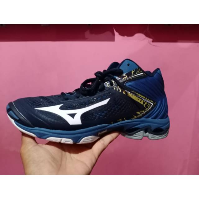 mizuno wlz 5 mid