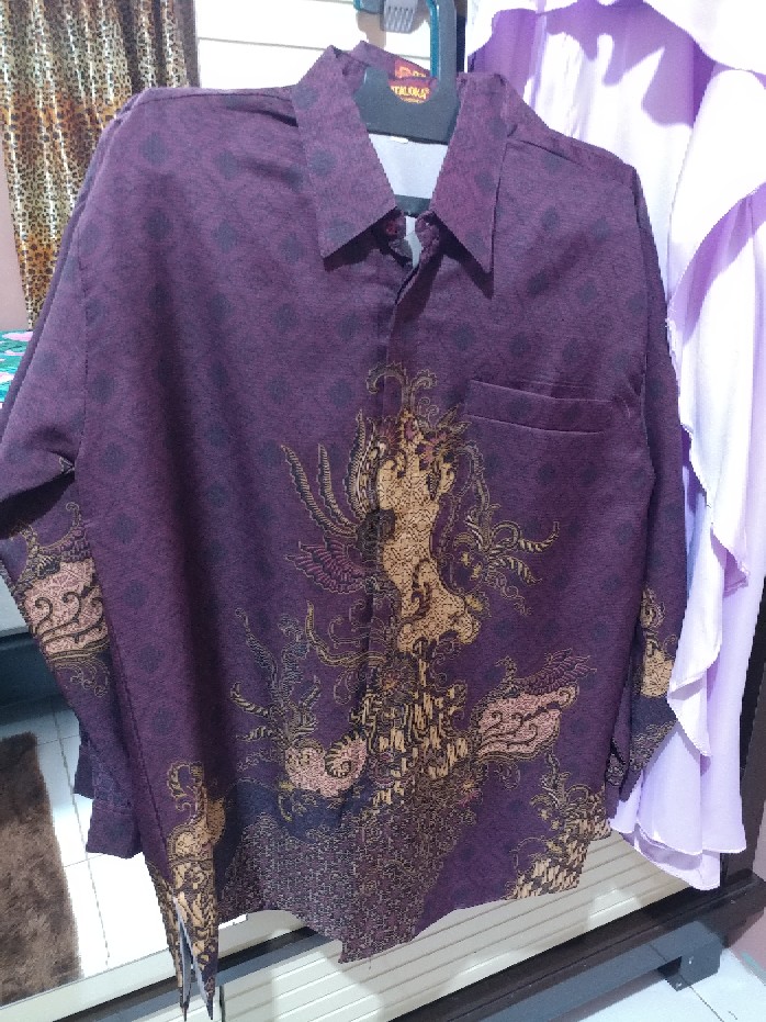 Kemeja Batik Pria Semi Sutra Sanwoz Puring Istimewa