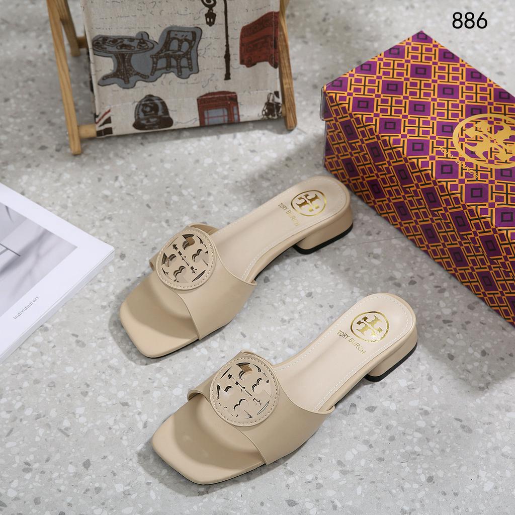 T 886 SANDAL