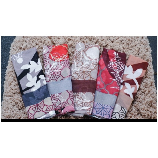 Jilbab Segiempat Malaica Voal Motif