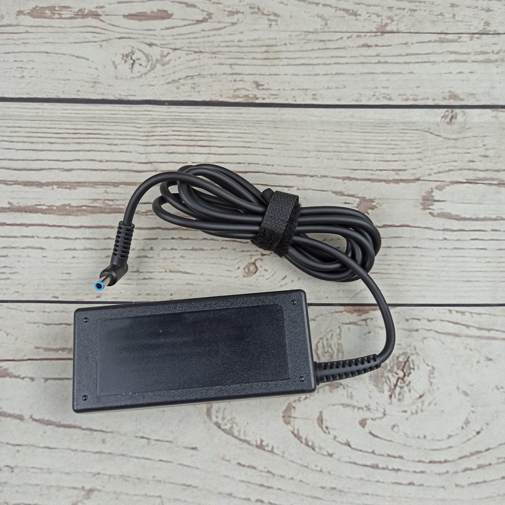 HP AC Adapter 19.5V 65W dengan Kabel Power EU Plug untuk Laptop - J301 - Black