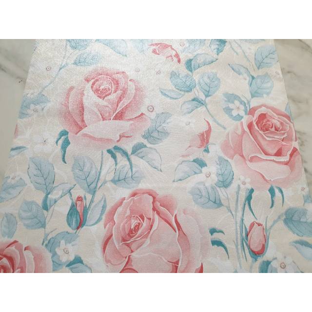 Wallpaper sticker dinding bermotif bunga mawar besar