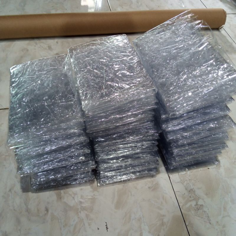 

BISA RICUES SAMPUL PLASTIK UNTUK KITAB BUKU DLL UKURAN 110X50 BISA UNTUK 4 KITAB LEBIH ORIGINAL