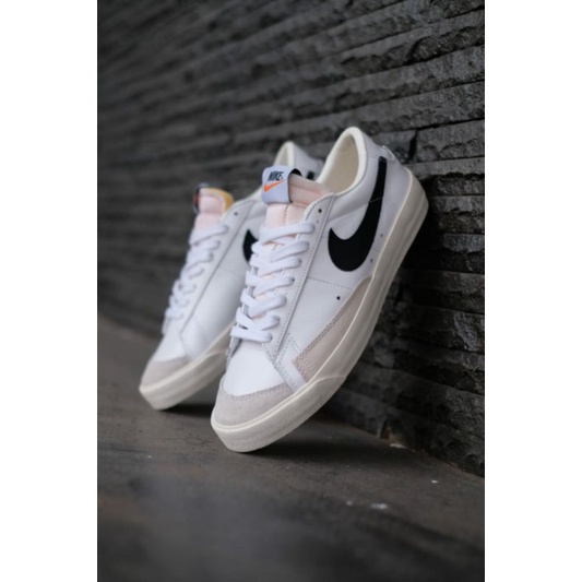 Nike Blazer Low 77 Vintage White Black