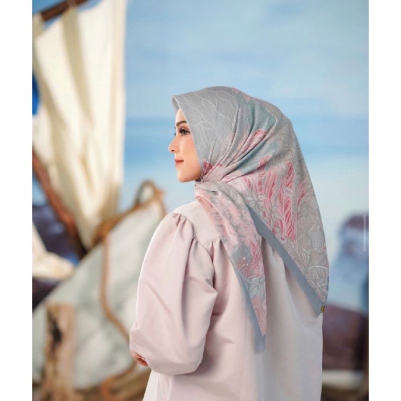 Buttonscarves Nusantara Savanna