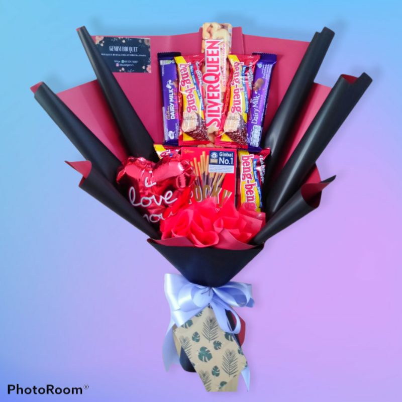 

Buket snack, Buket coklat, buket wisuda, buket cantik, bouquet, buket