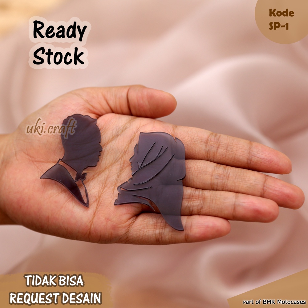 Siluet Couple Muslim Akrilik Tinggi 7cm Hiasan Mahar / Scrabbook Siluet Couple Muslim Akrilik