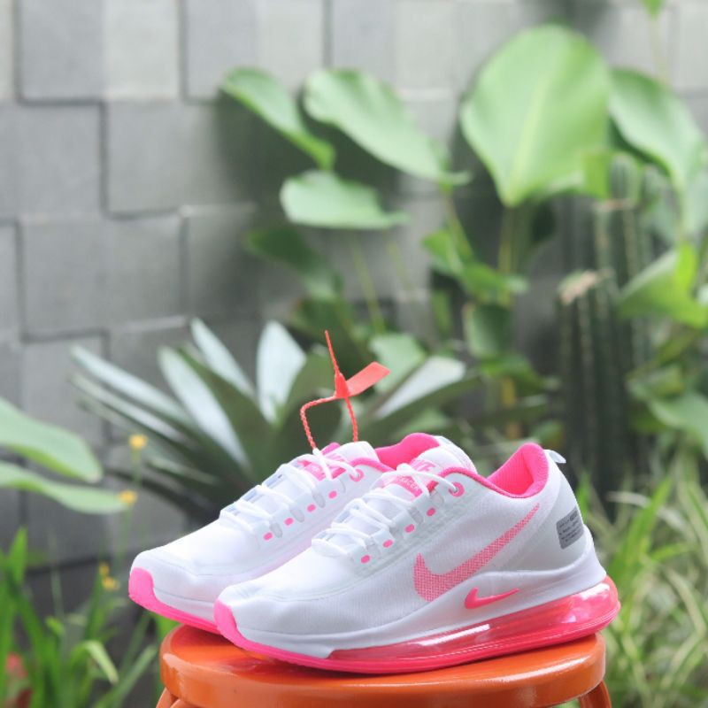 SEPATU SNEAKER WANITA NIKE AIR MAX 720 SHIELD SIZE 36-40