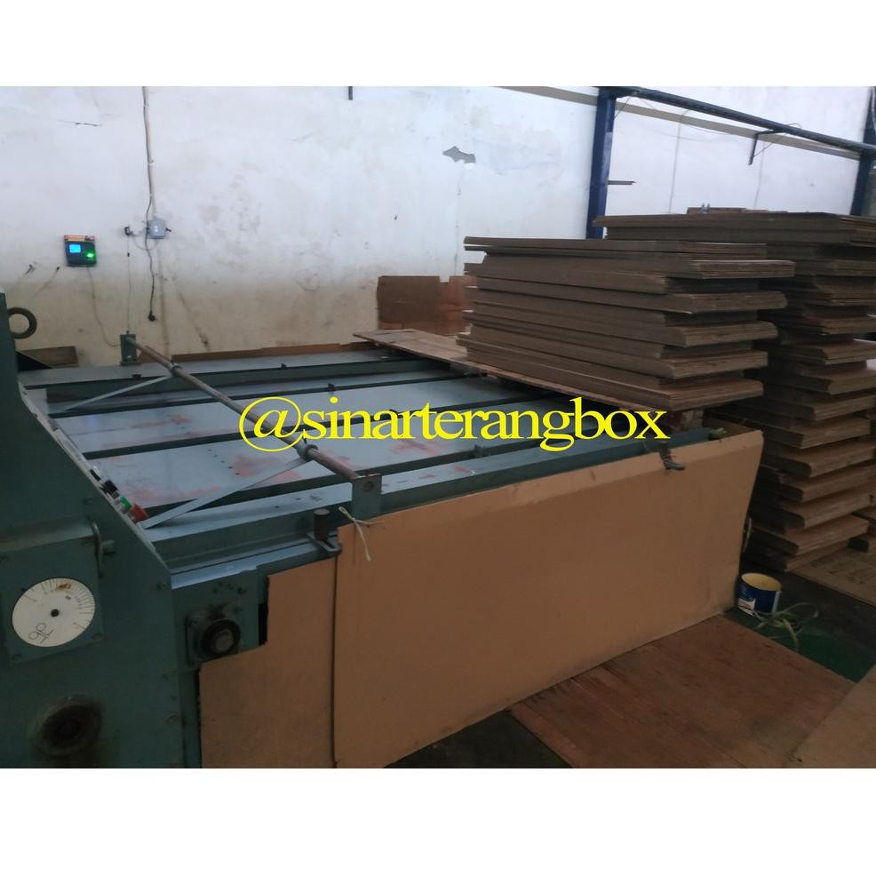 

DISKON BRANDS FESTIVAL KARDUS BOX COKLAT POLOS KARTON SINGLE WALL PACKING 35 X 25 X 15 CM