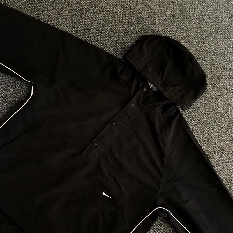 jaket parasut windbreaker nike vintage black second