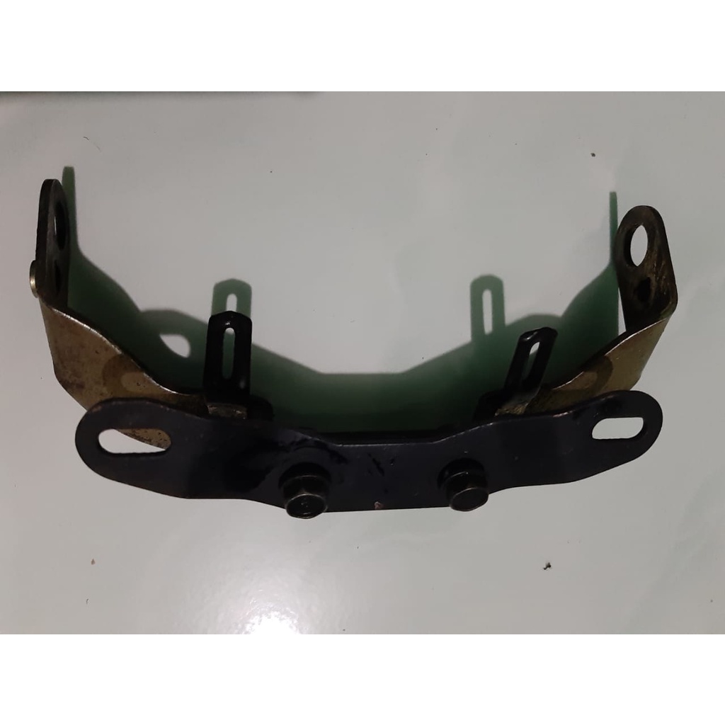 breket dudukan reteng sein reting plat nomor belakang motor Honda Tiger Revo bukan Tiger lama bukan 
