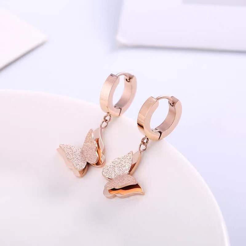 Anting TITANIUM Wanita Terkini Anti Luntur dan Karat Selamanya / Anting Titanium Jepit Import / Anting Wanita Korea Import Terkini / Anting Titanium Asli Ori Anti Karat / Others / Anting Titanium / Anting Dewasa Titanium Anti Karat Selamanya