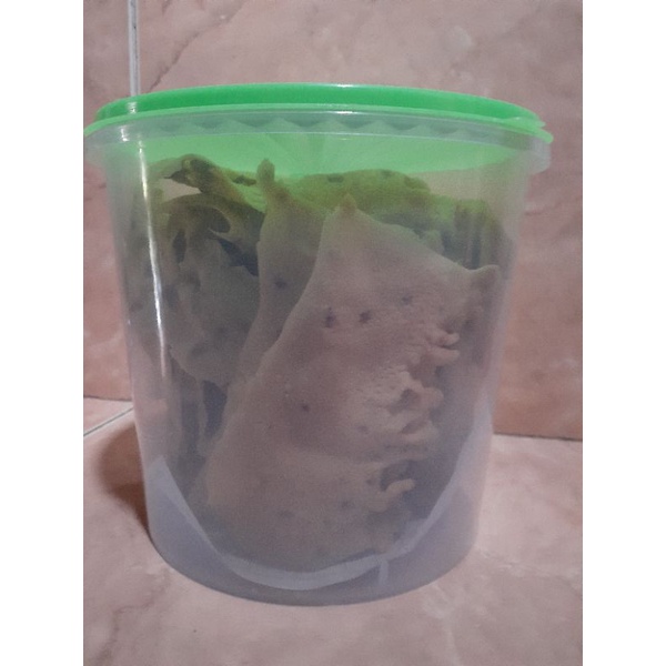 

peyek udang + toples (isi 18-20biji