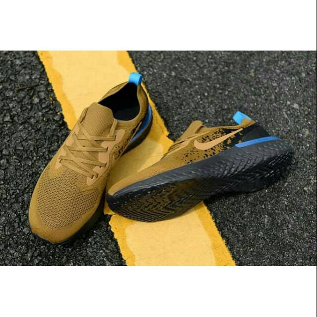 Nike Epic React Flyknit Midnight Brown