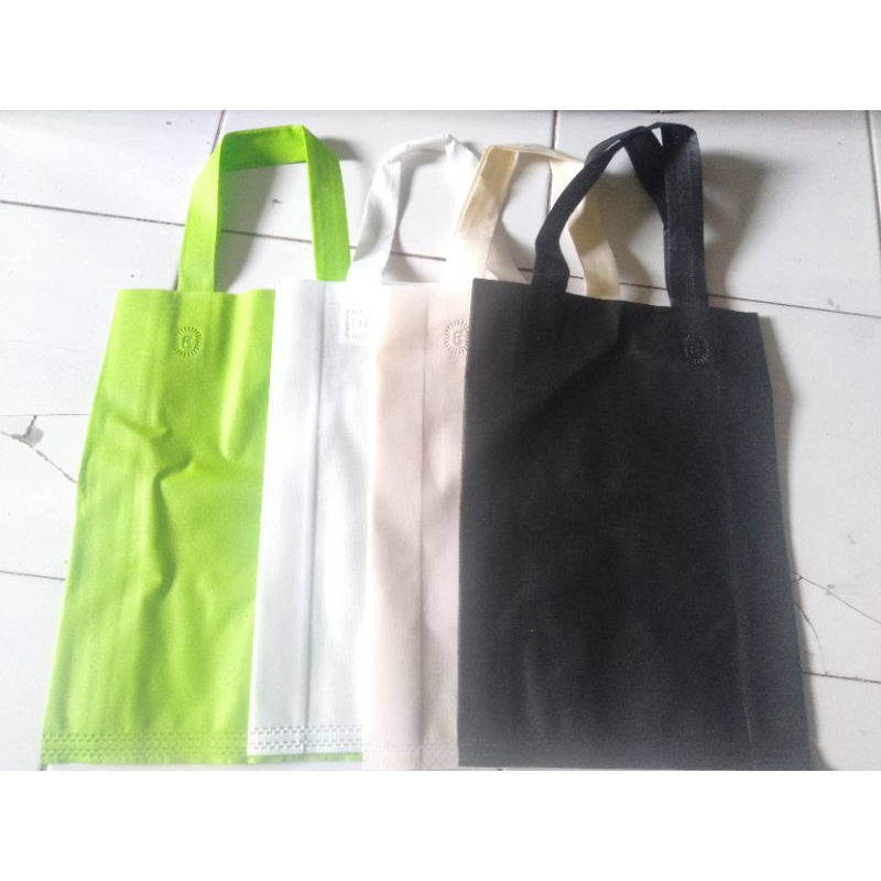 

spunbond polos goodie bag 25x35