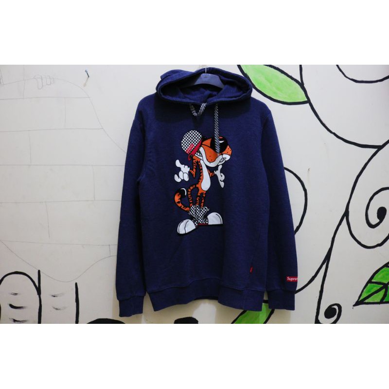 Hoodie Supreme made in Canada