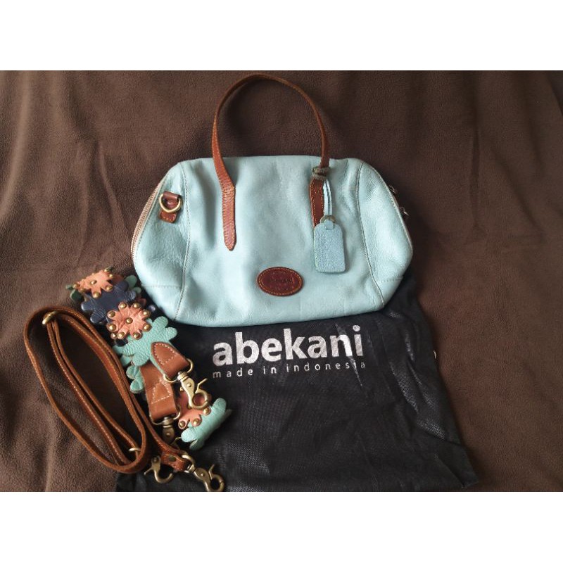 abekani-lucy-preloved