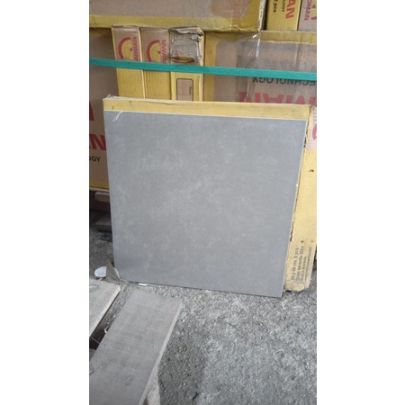 Lantai Keramik Roman/ dCryshant grey/ 40x40/ Keramik Roman/ Matt surface