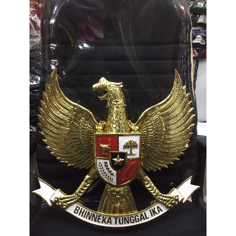 Garuda pancasila garuda kuningan 40cm